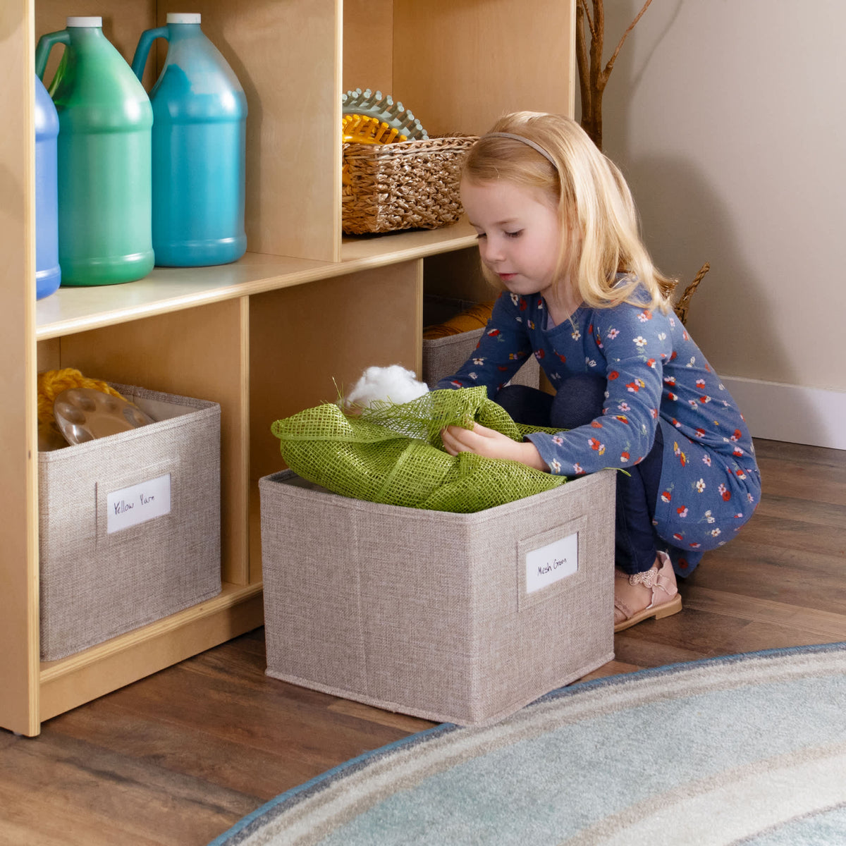 G80313 EdQ 30in 5 Comp Storage Lifestyle 2605 | Natural
