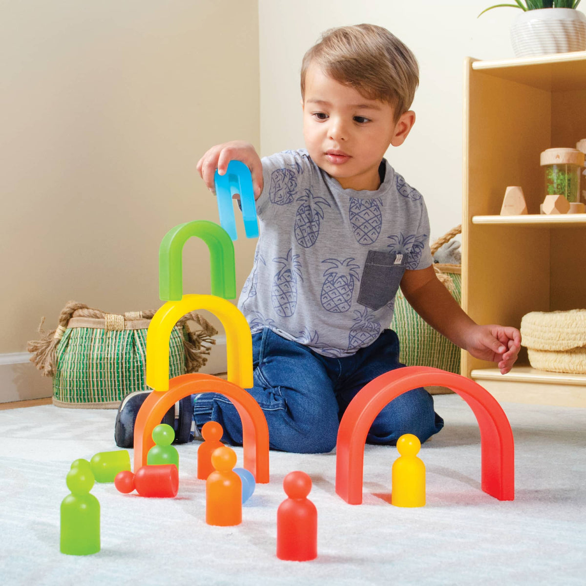 G7504 Discovery Stackers Rainbow Tall Arch Lifestyle 1 | Rainbow